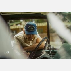 Brixton x Ford Trucker kasket